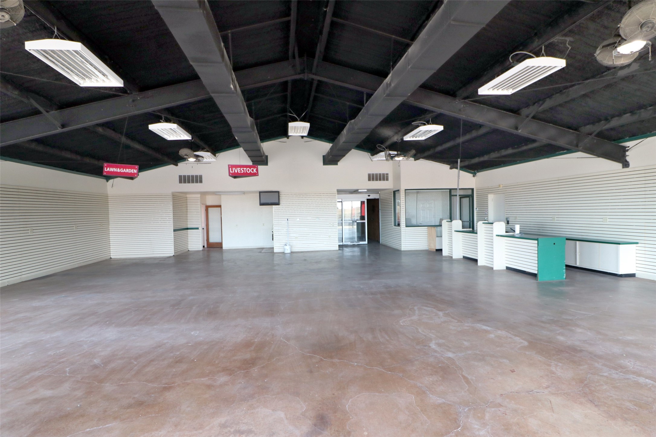 3098 W Washington Stephenville TX 76401