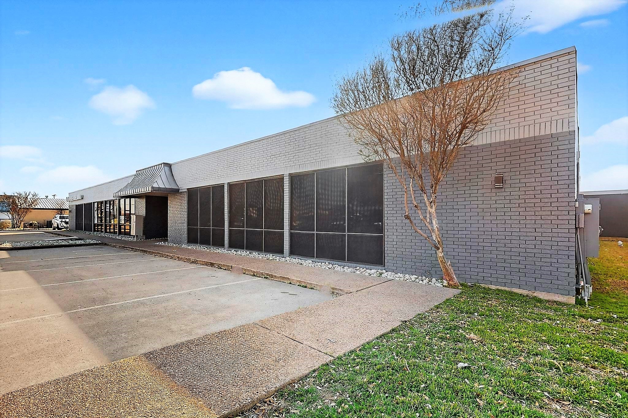 5755 Rufe Snow Drive North Richland Hills TX 76180