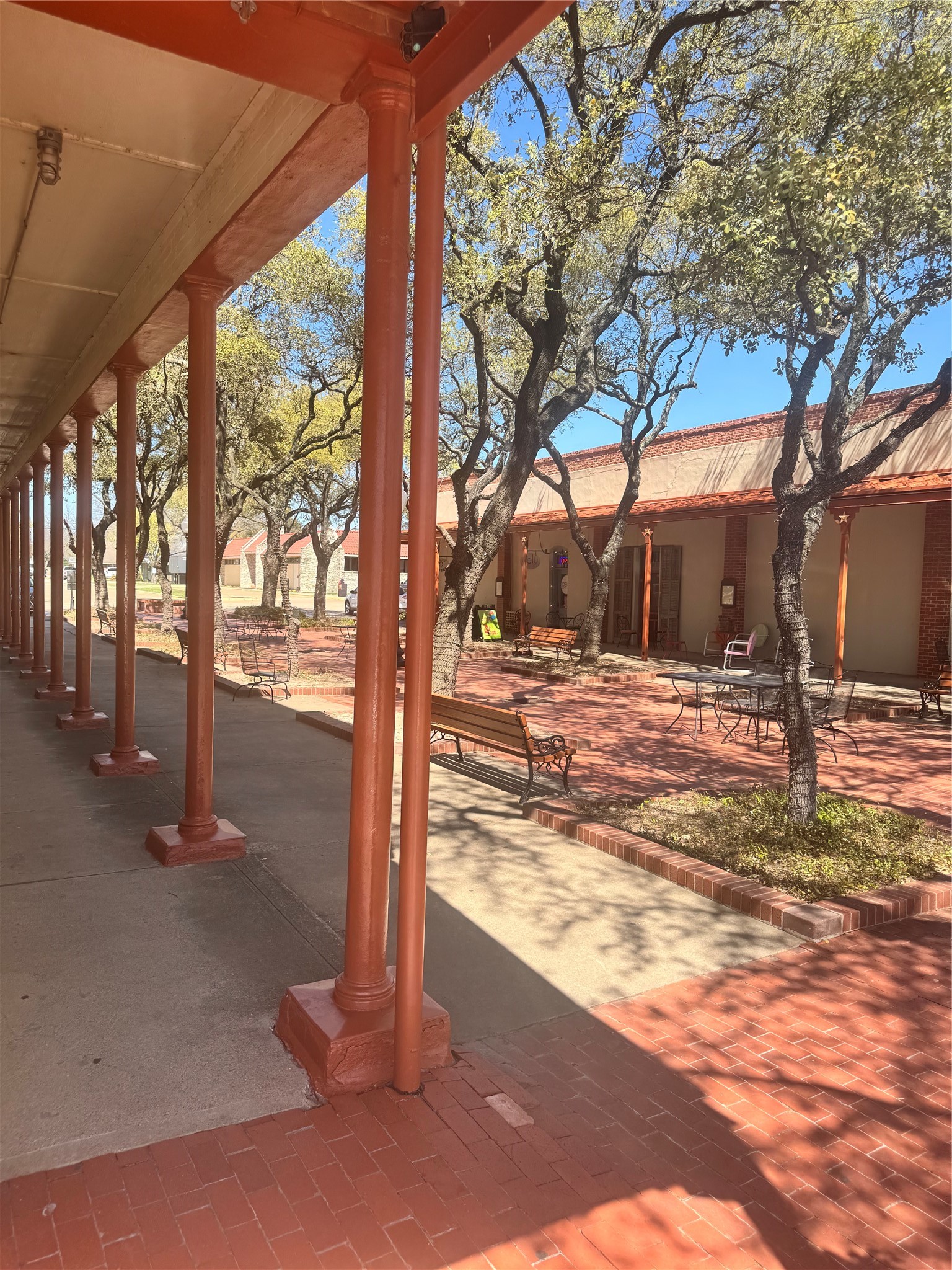 137 Historic Town Square Lancaster TX 75146