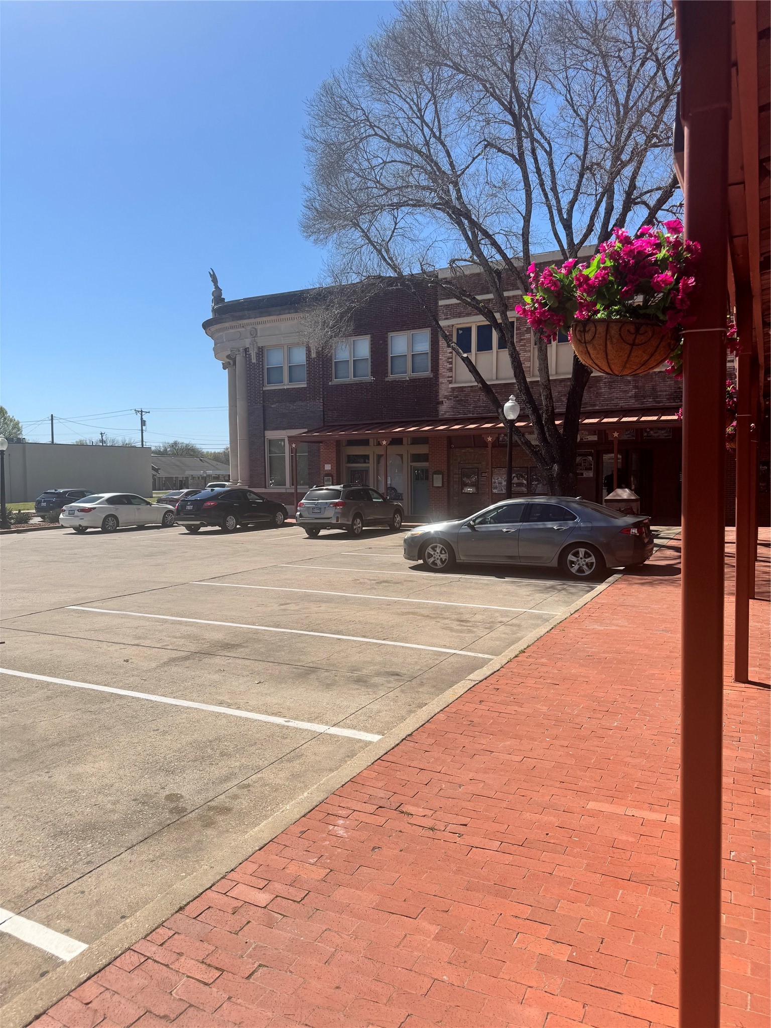 137 Historic Town Square Lancaster TX 75146
