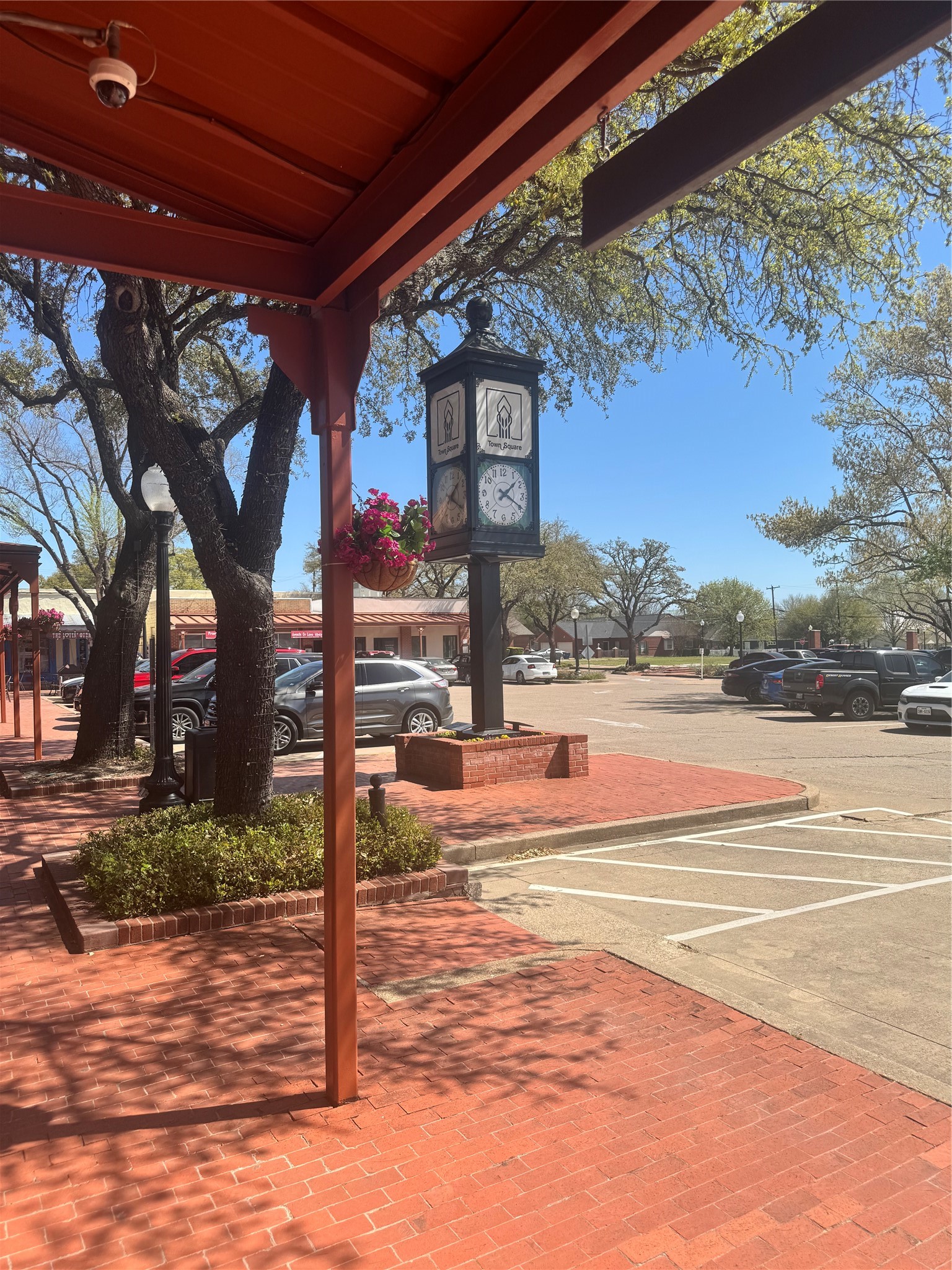137 Historic Town Square Lancaster TX 75146