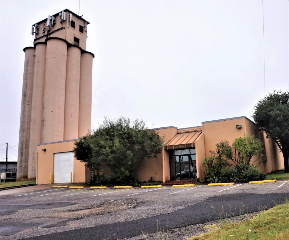 130 W Crawford Street Denison TX 75021