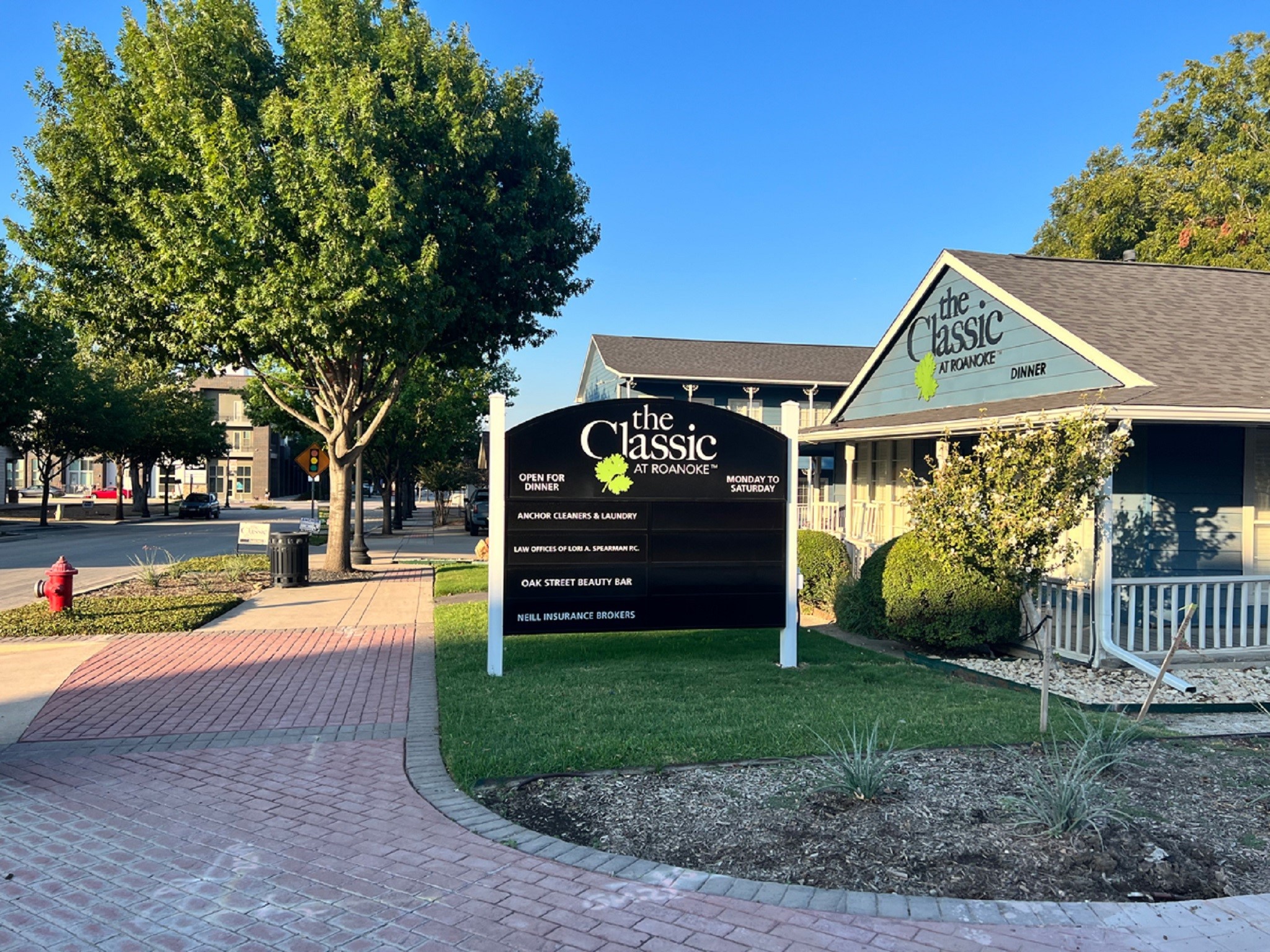 504 N Oak Roanoke TX 76262
