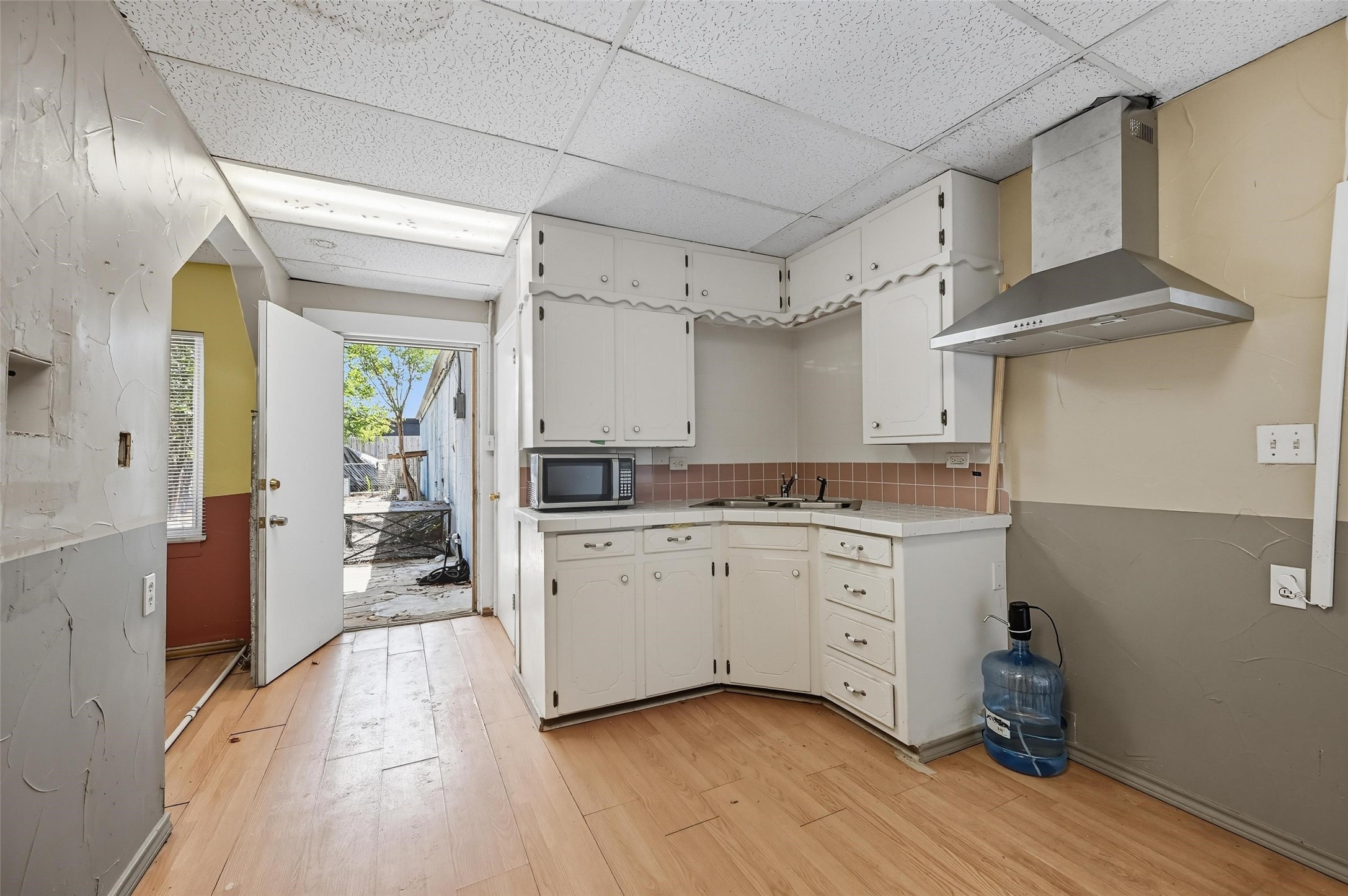 4110 Haltom Road Haltom City TX 76117