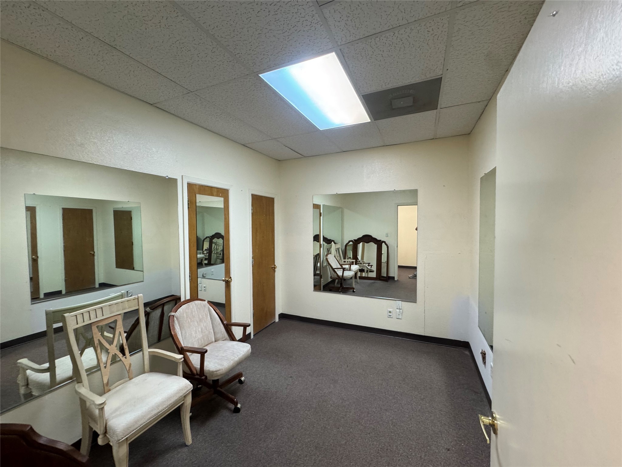 340 S Morgan Street Granbury TX 76048