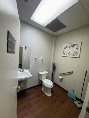 340 S Morgan Street Granbury TX 76048