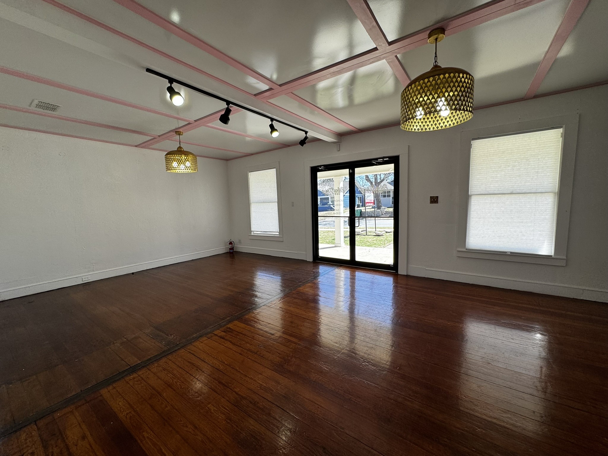 647 W Washington Street Stephenville TX 76401