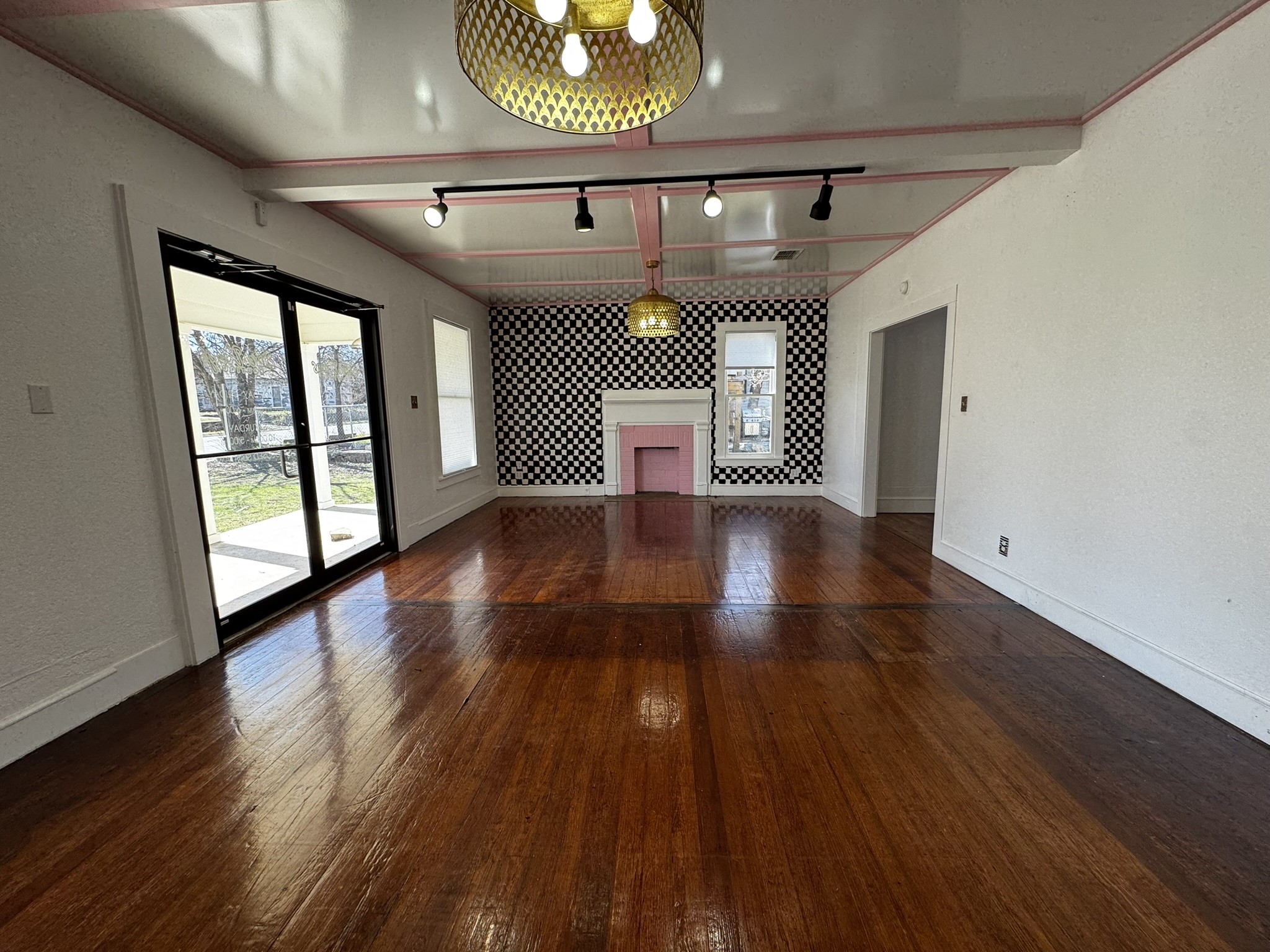647 W Washington Street Stephenville TX 76401