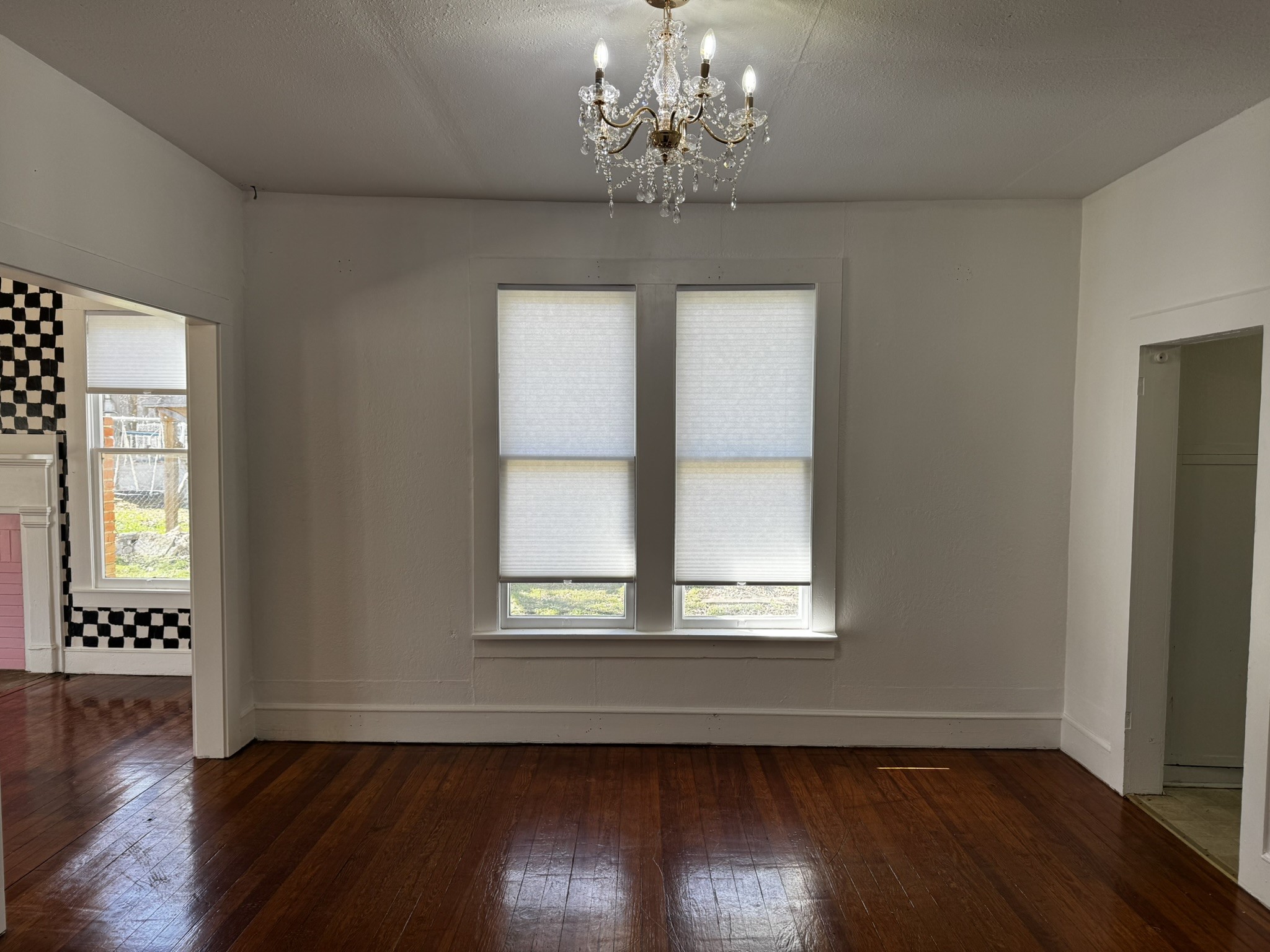 647 W Washington Street Stephenville TX 76401