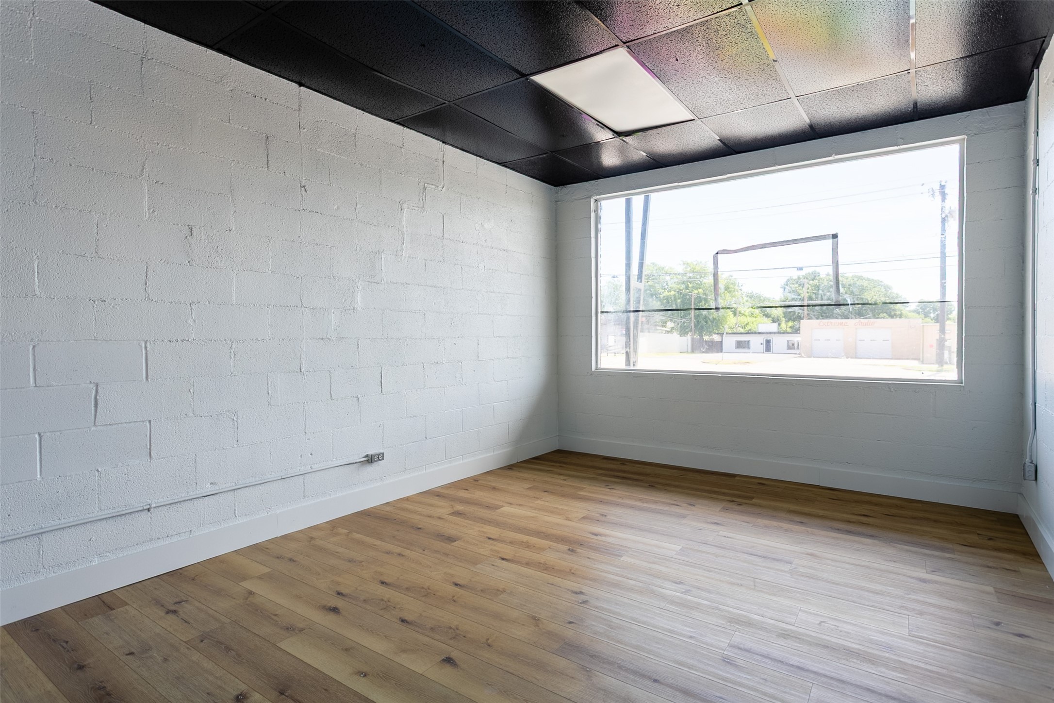 802 S Cherry Lane White Settlement TX 76108