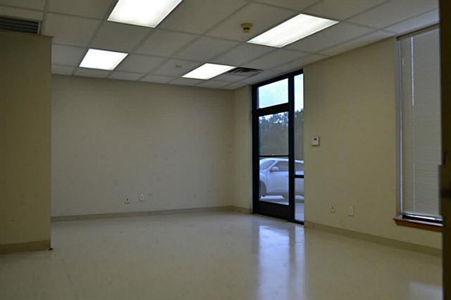 2097 N Collins Street Richardson TX 75080
