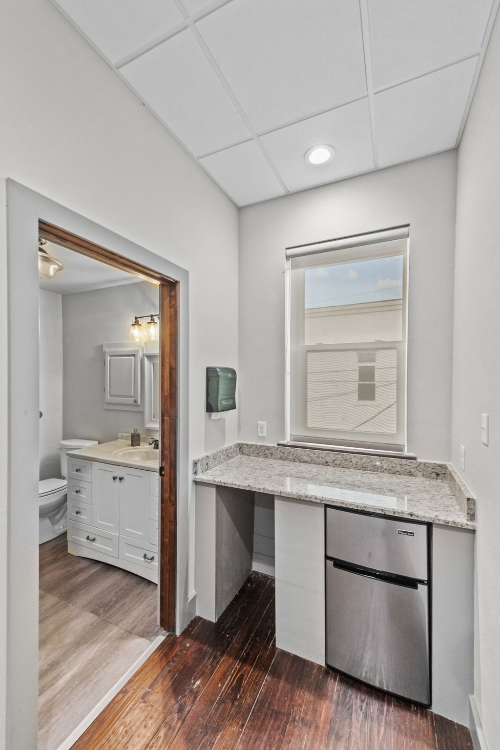 10 N Caddo Street Cleburne TX 76031