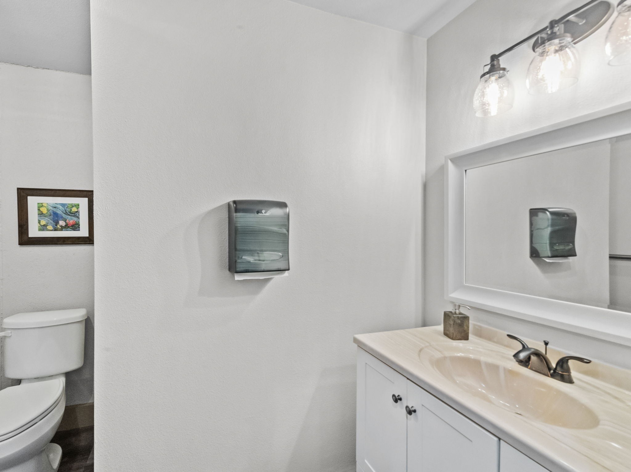 10 N Caddo Street Cleburne TX 76031