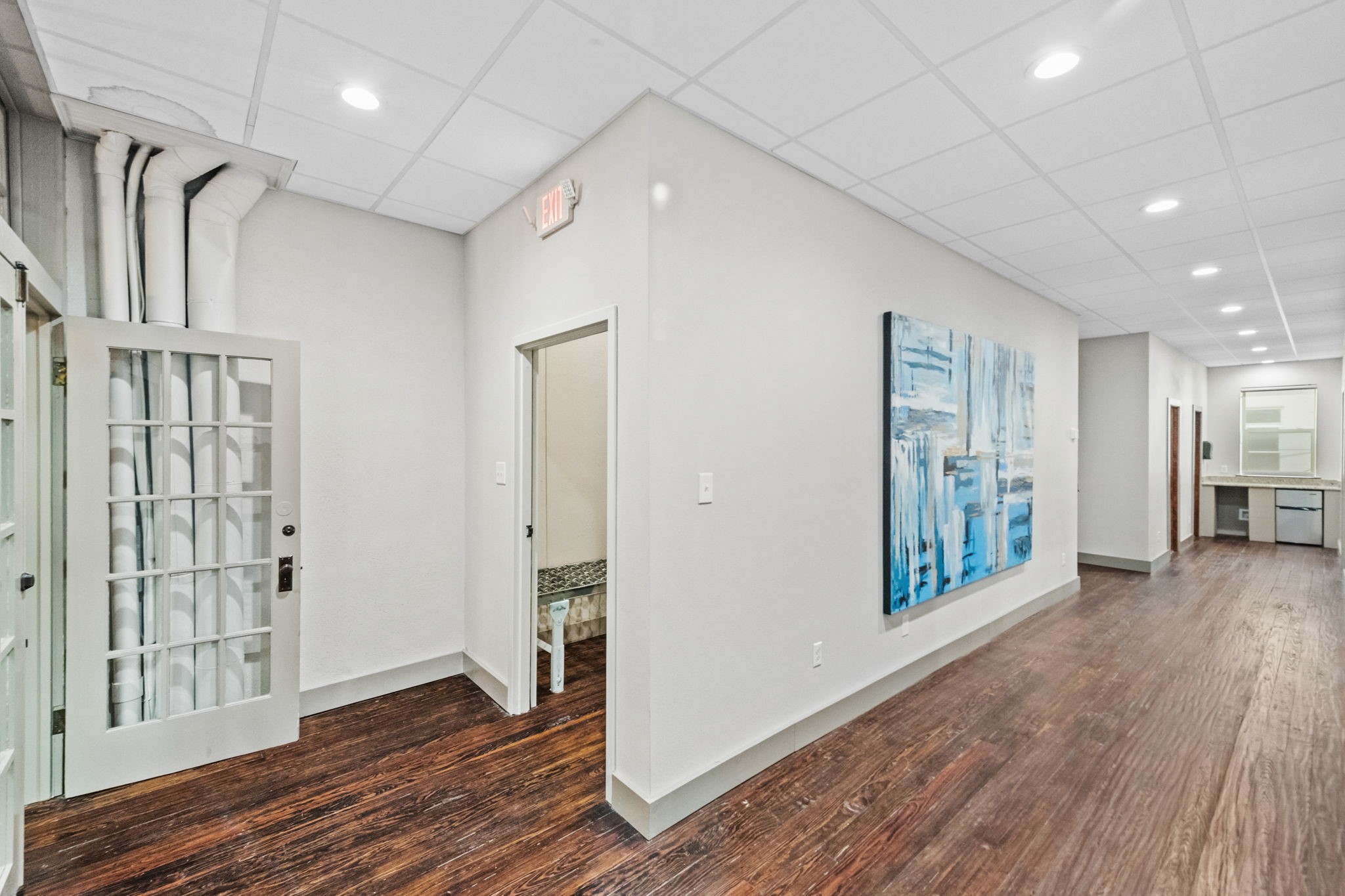 10 N Caddo Street Cleburne TX 76031