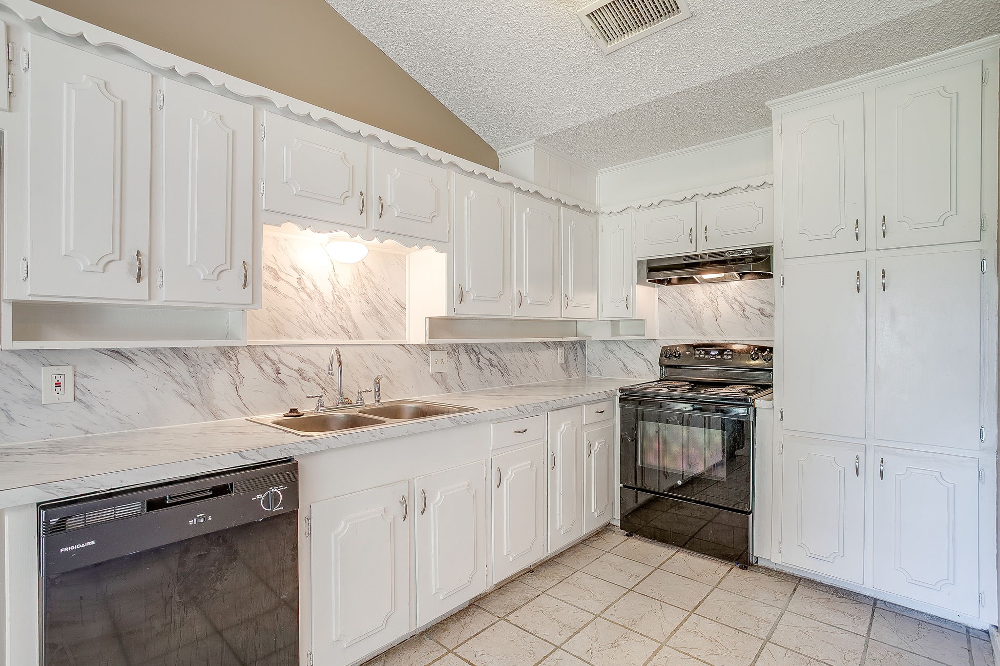 1060 S Burleson Boulevard Burleson TX 76028