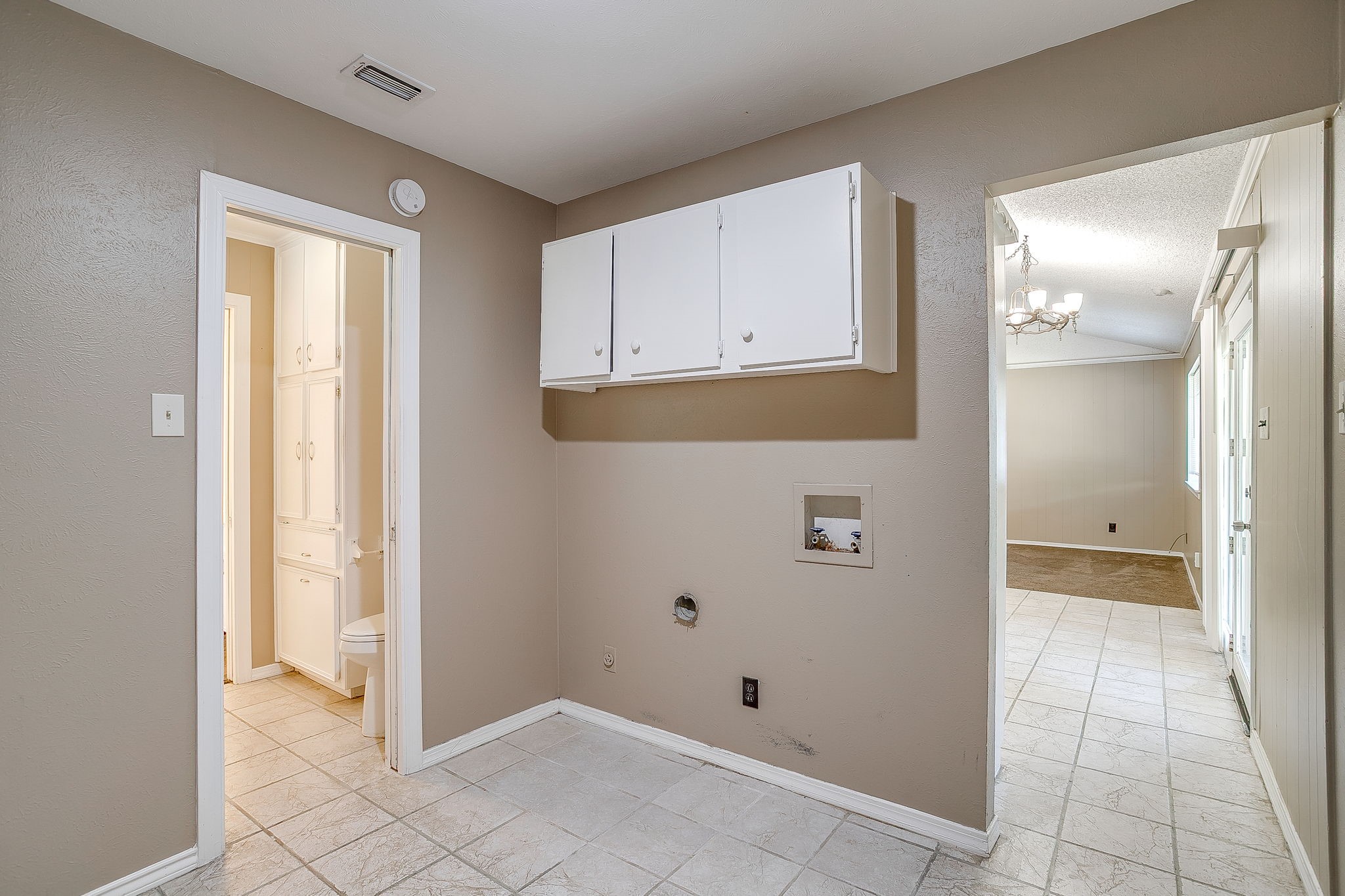 1060 S Burleson Boulevard Burleson TX 76028
