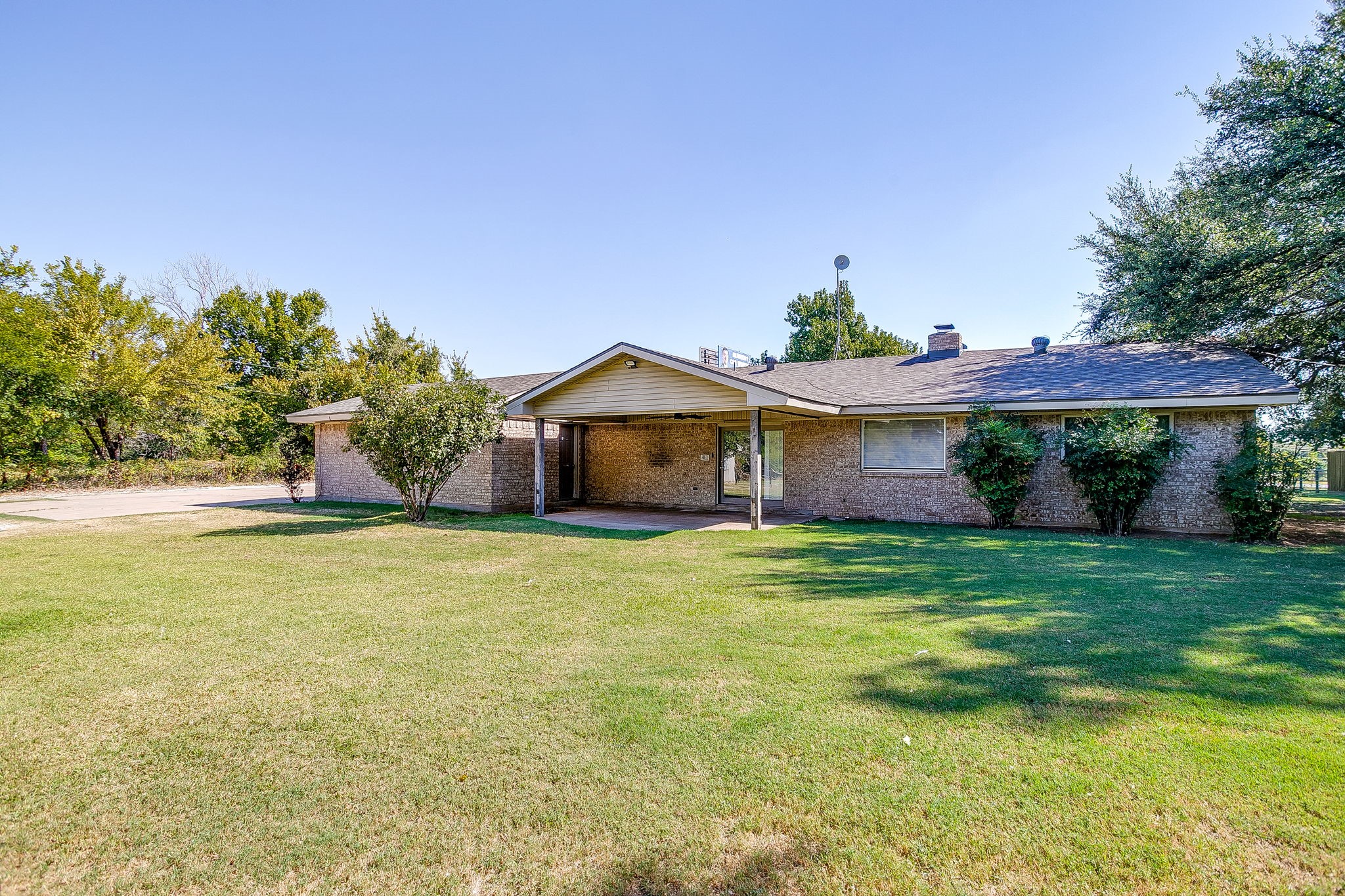 1060 S Burleson Boulevard Burleson TX 76028