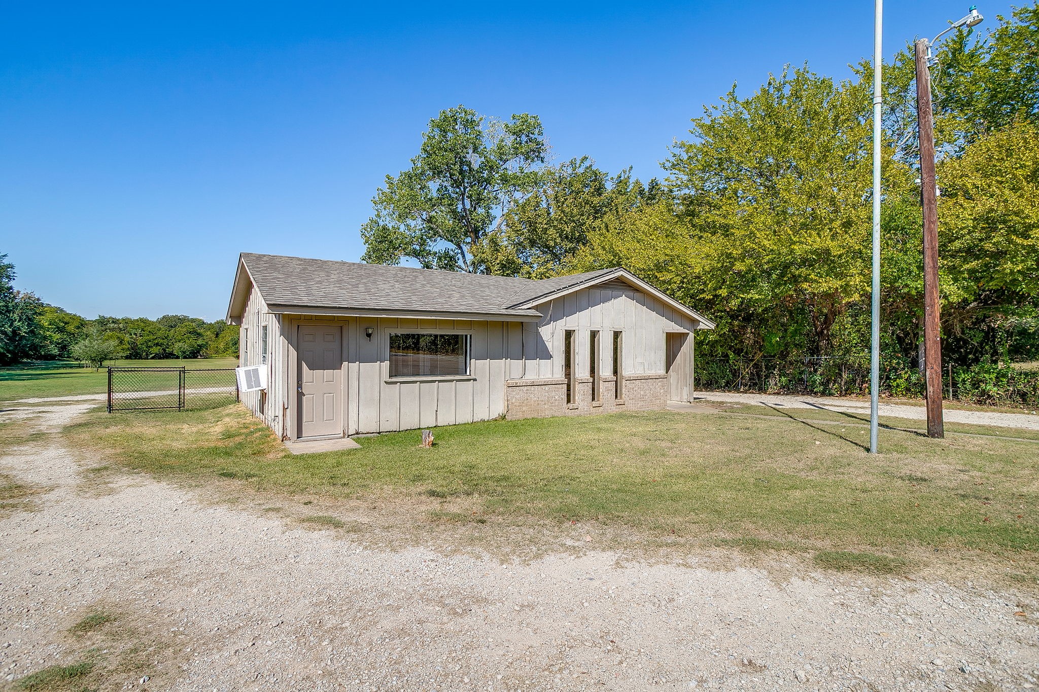 1060 S Burleson Boulevard Burleson TX 76028