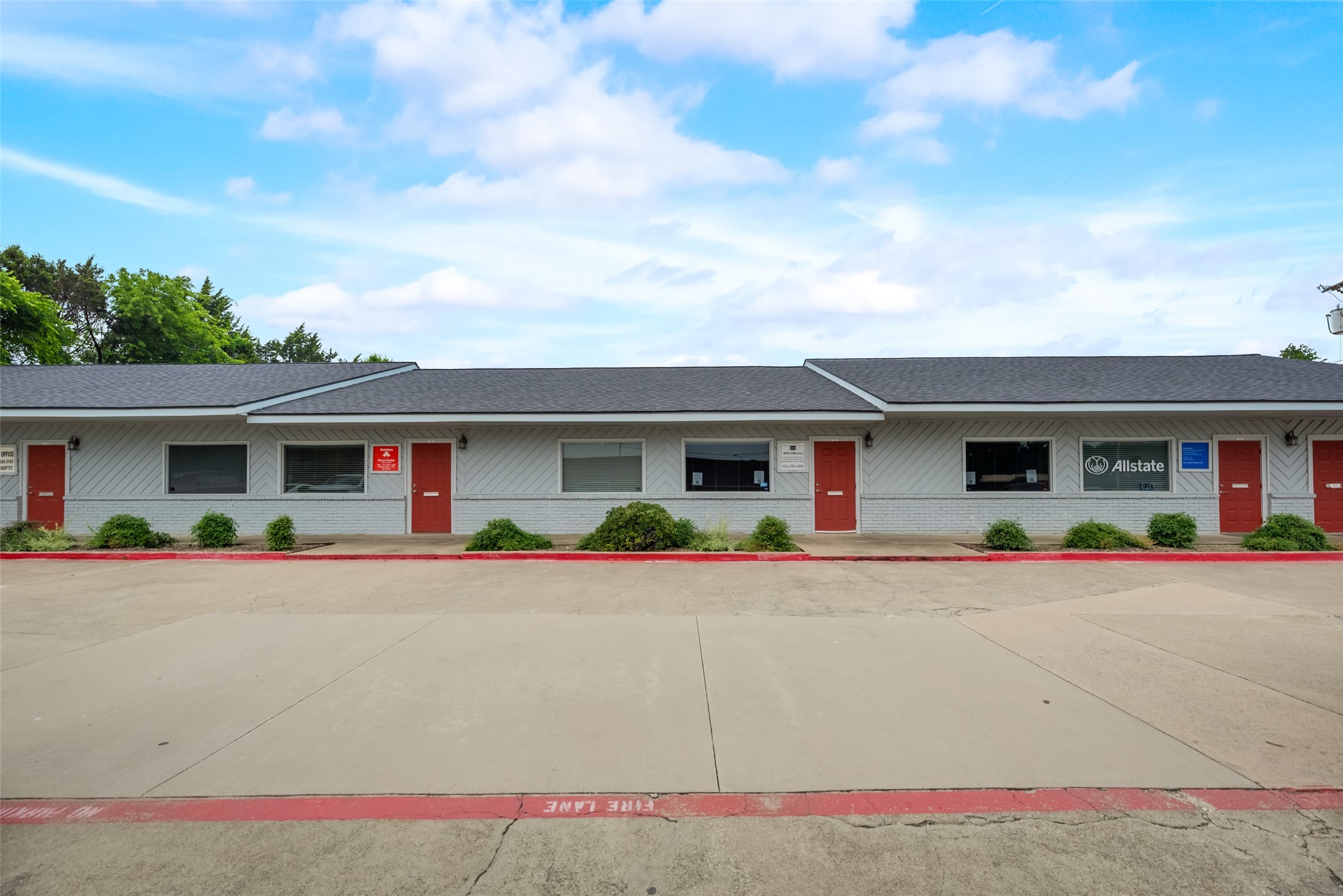 606 W Wheatland Road Duncanville TX 75116