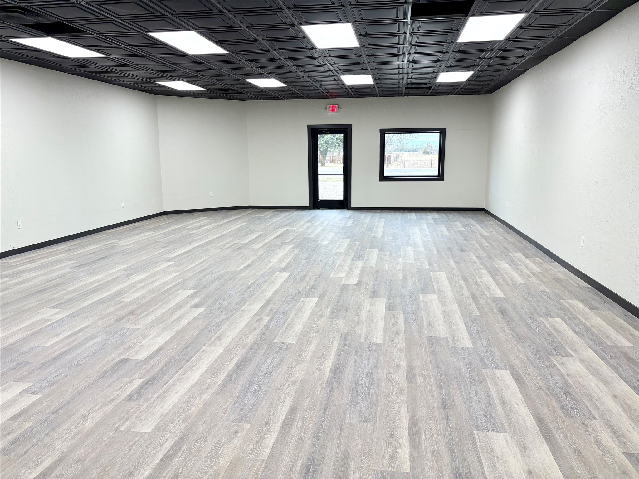 27790 State Highway 56 Whitesboro TX 76273