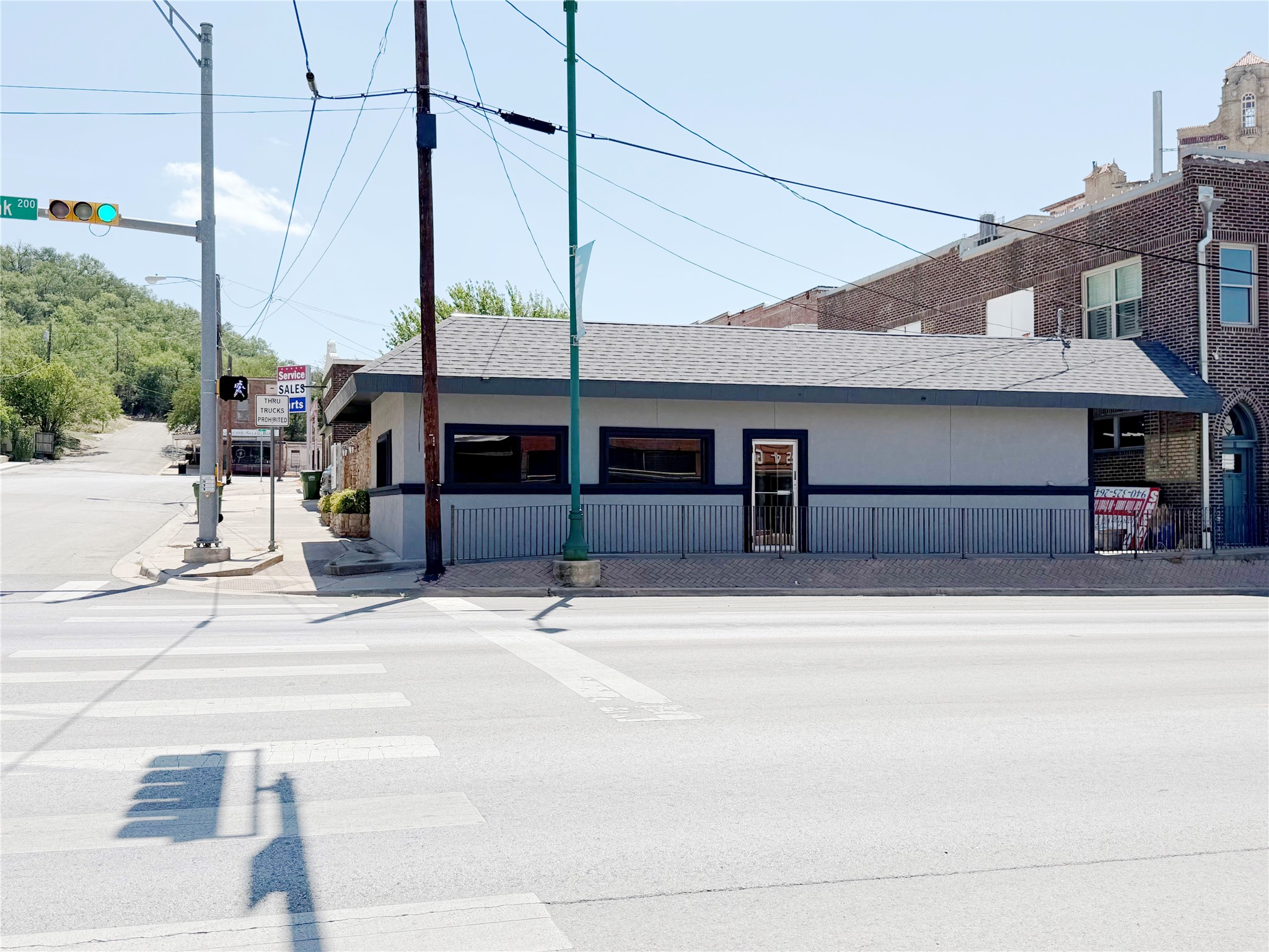220 N Oak Avenue Mineral Wells TX 76067