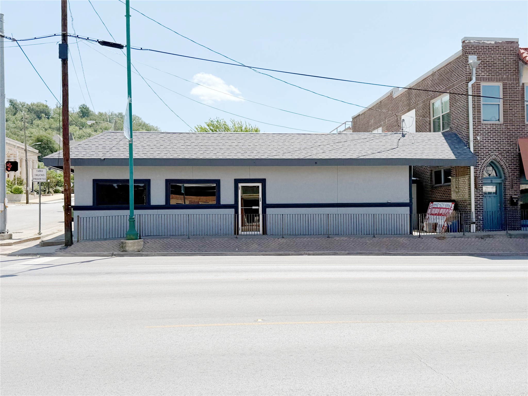 220 N Oak Avenue Mineral Wells TX 76067