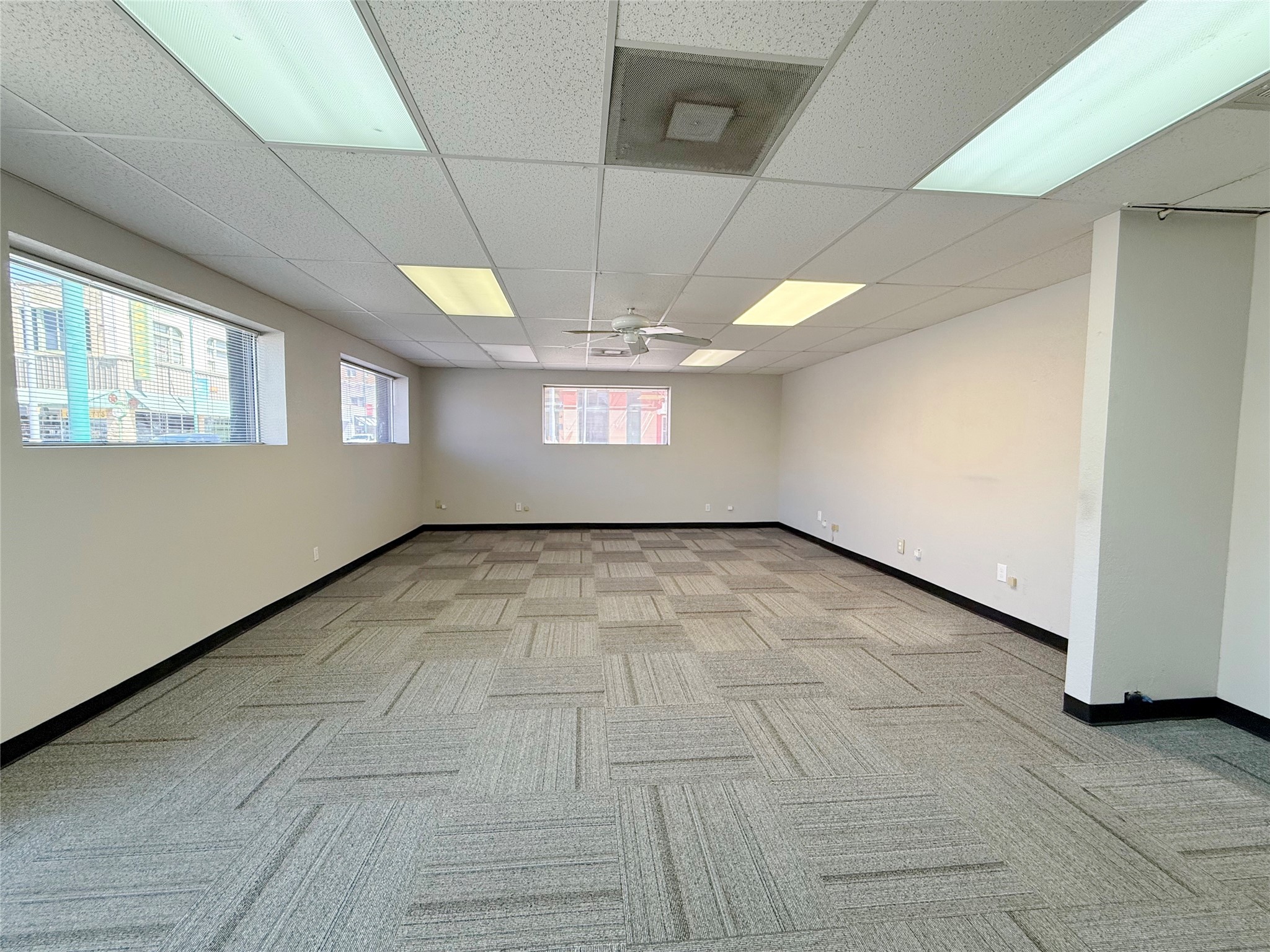 220 N Oak Avenue Mineral Wells TX 76067