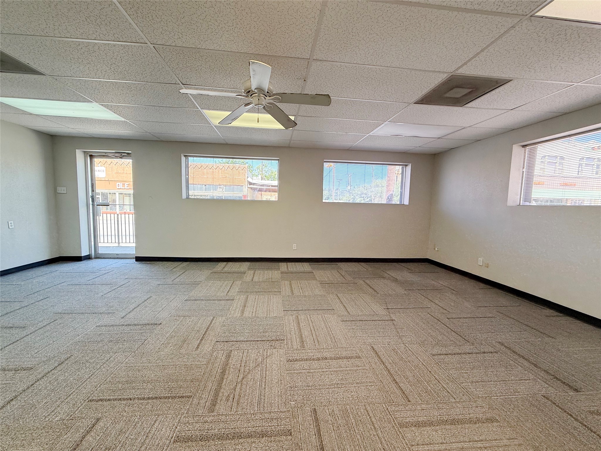 220 N Oak Avenue Mineral Wells TX 76067