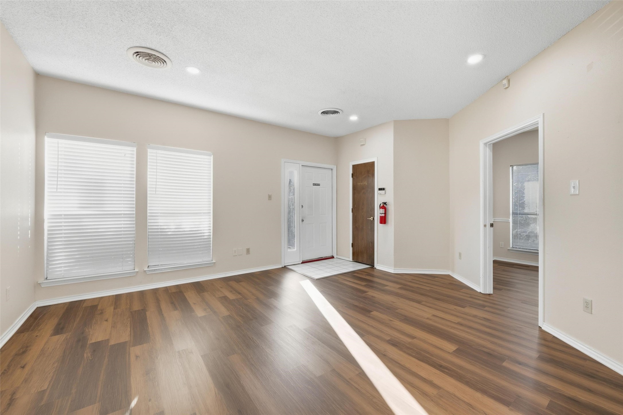 3711 W Green Oaks Boulevard Arlington TX 76016