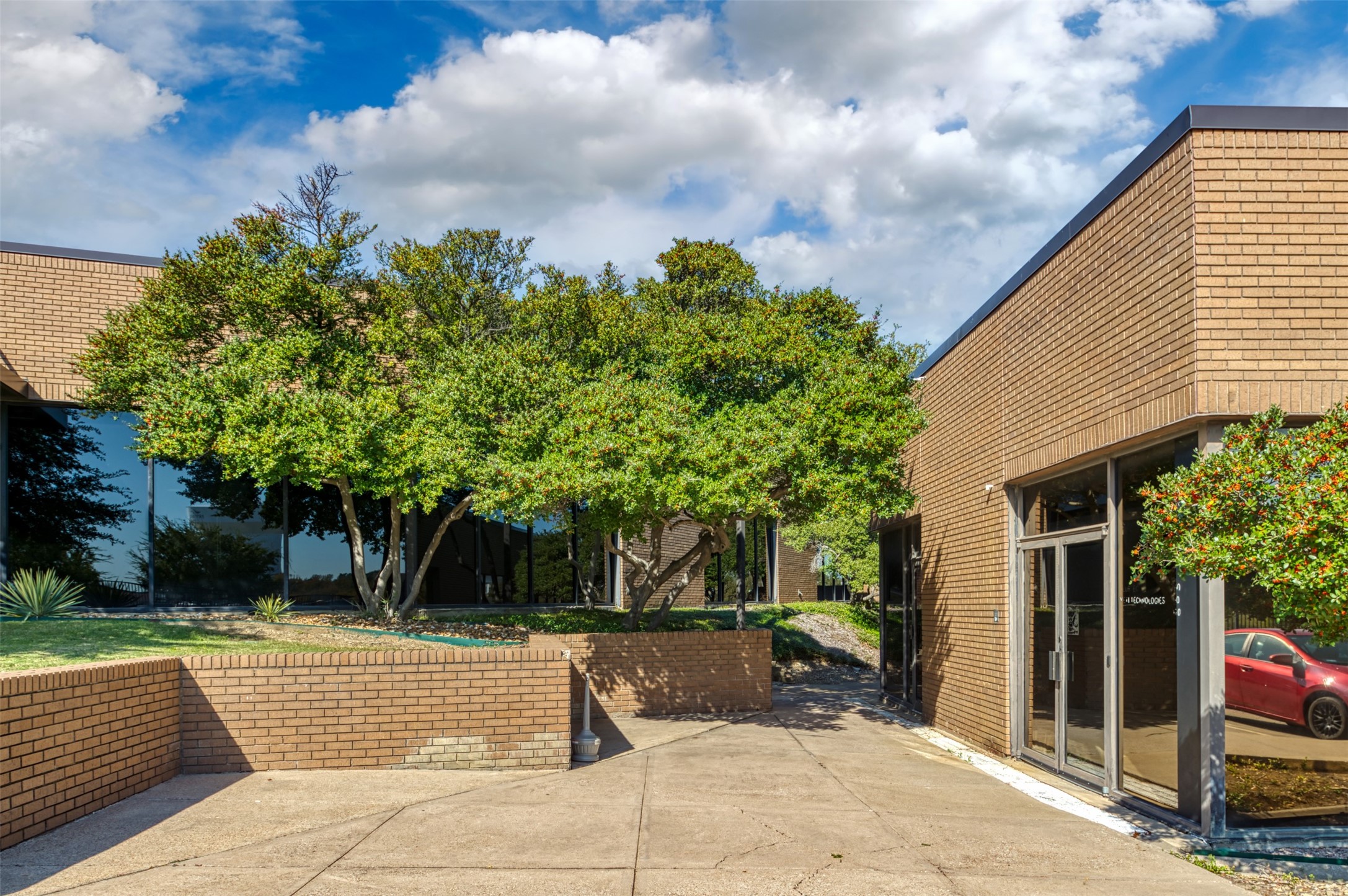 1610 Corporate Court Irving TX 75038
