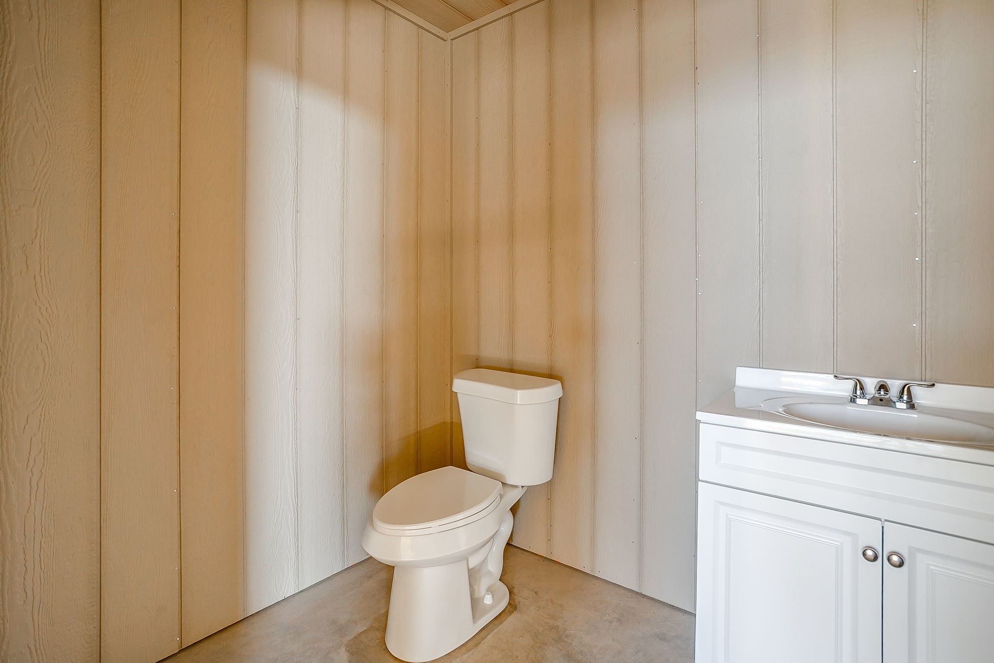 410 N Broadway Street Joshua TX 76058