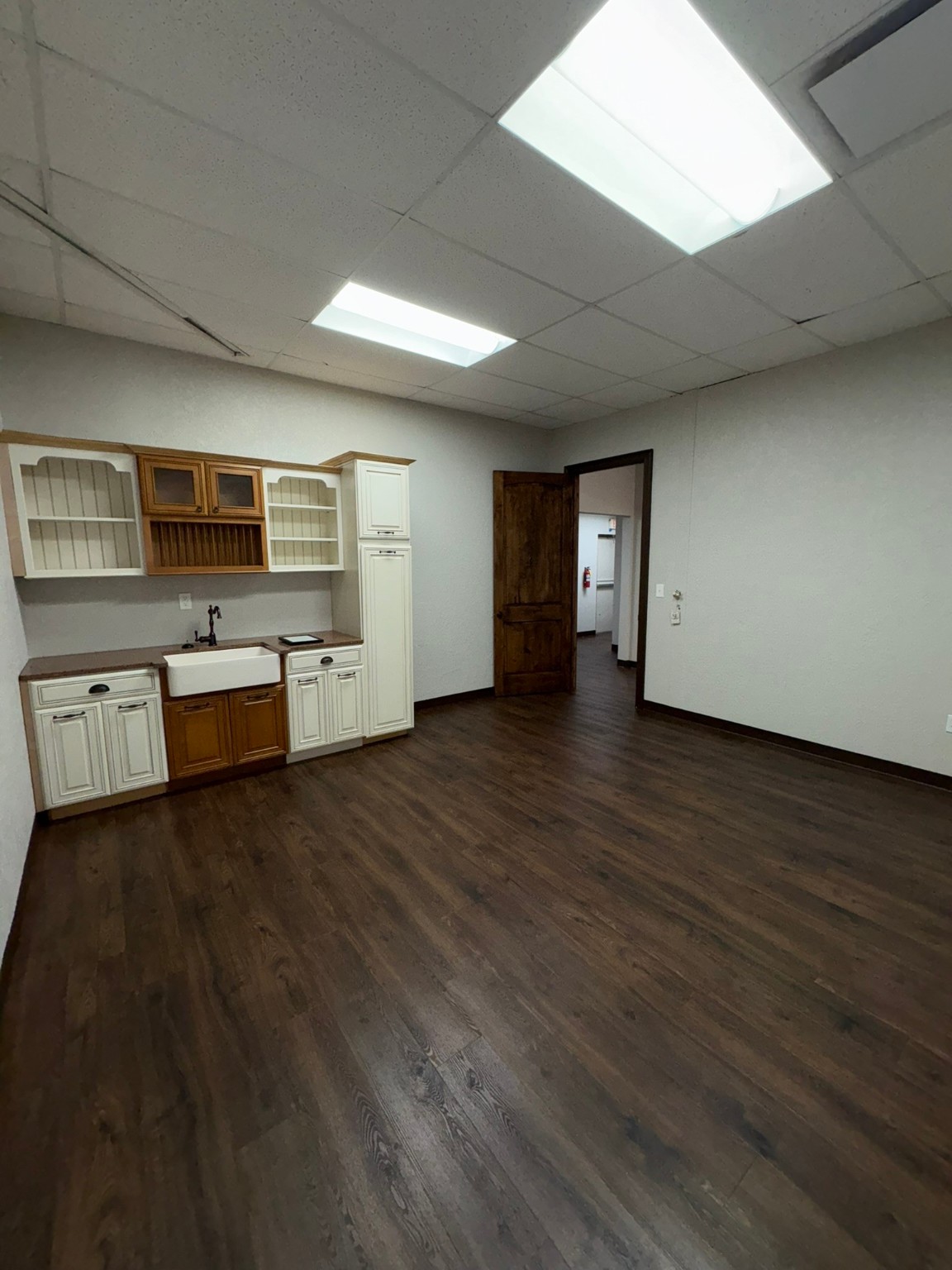 2203 W Ennis Avenue Ennis TX 75119