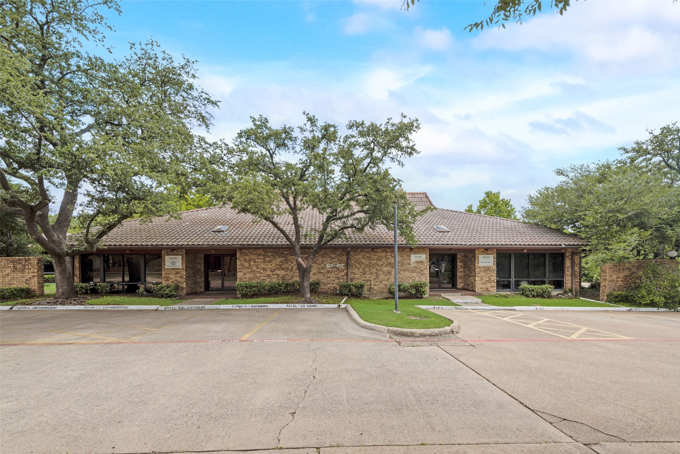 901 Waterfall Way Richardson TX 75080