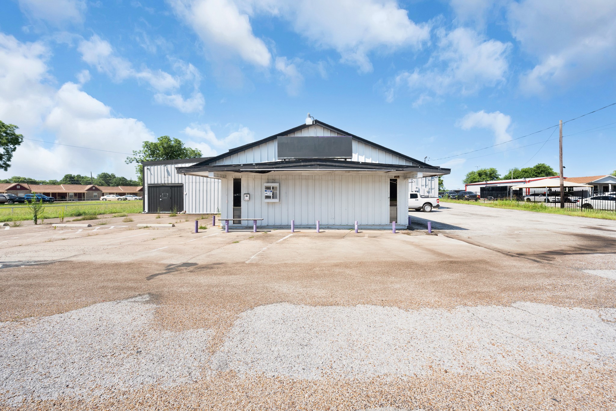 1301 S Kaufman Street Ennis TX 75119