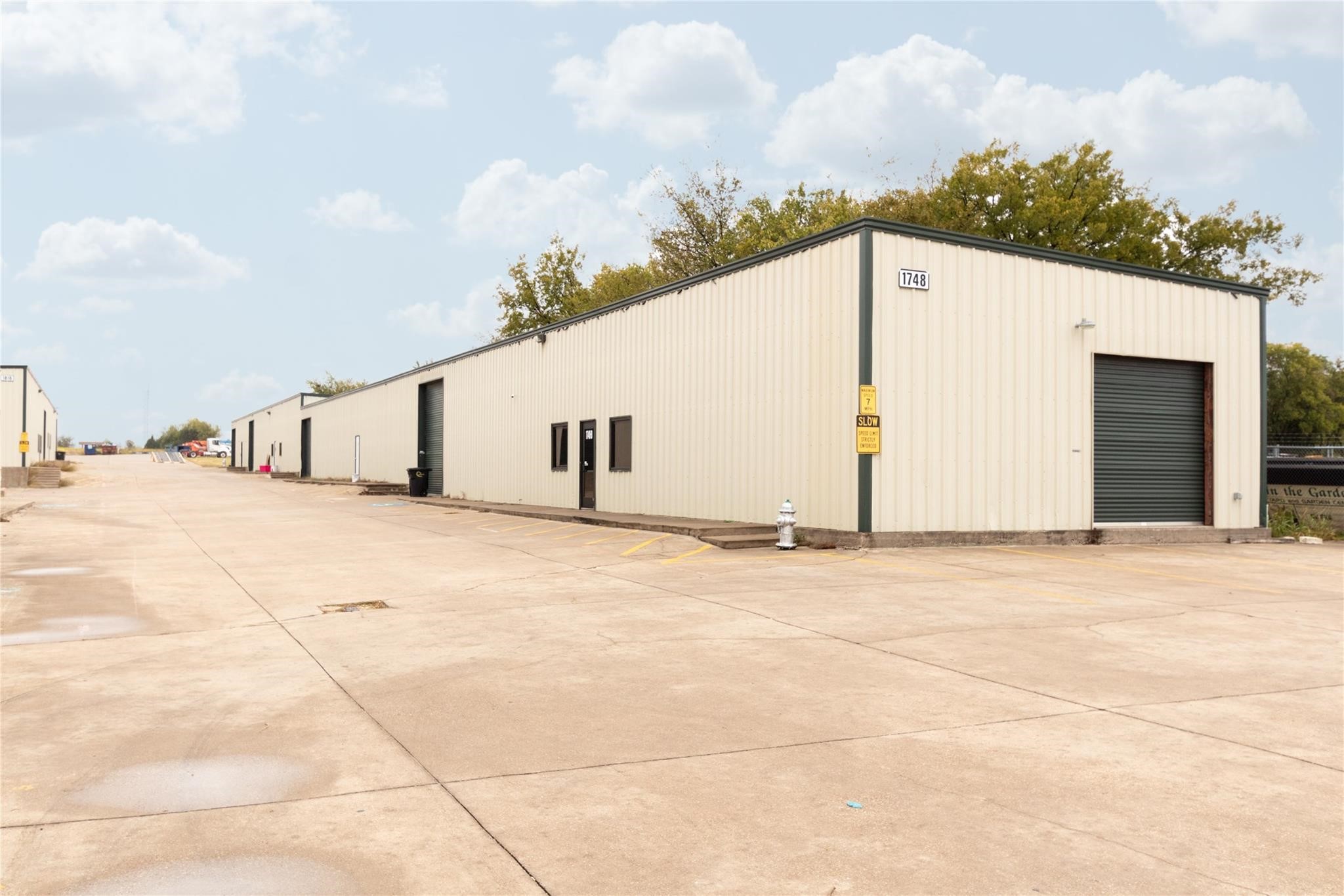 1748 N Main Cleburne TX 76033