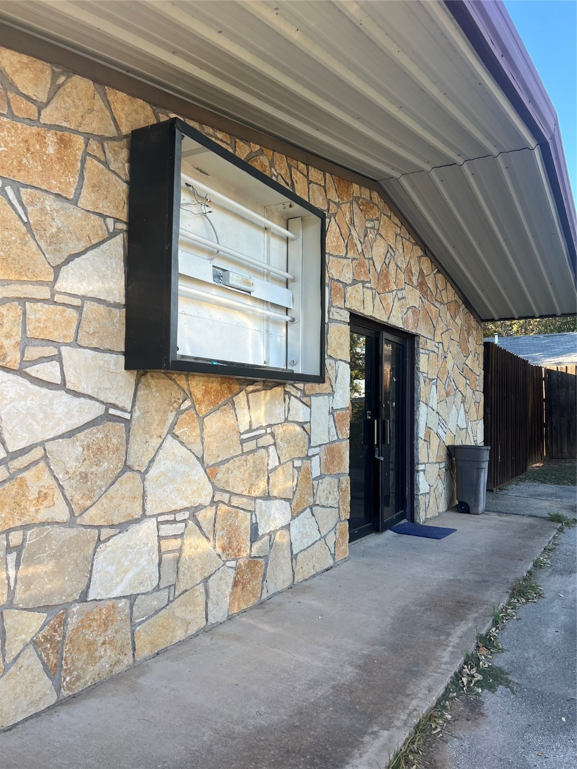 900 N Houston Street Granbury TX 76048