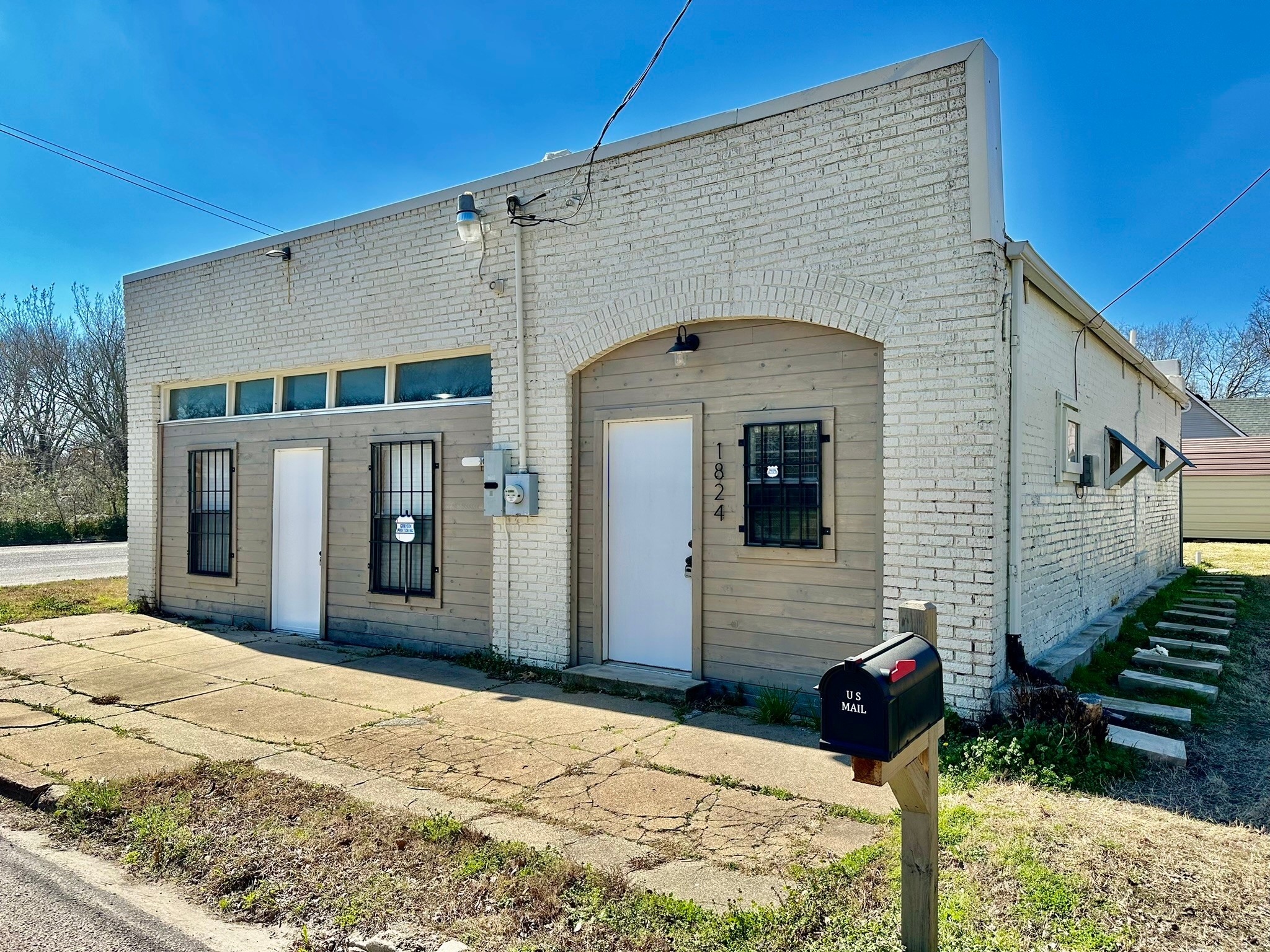 1824 S Walnut Street Sherman TX 75090