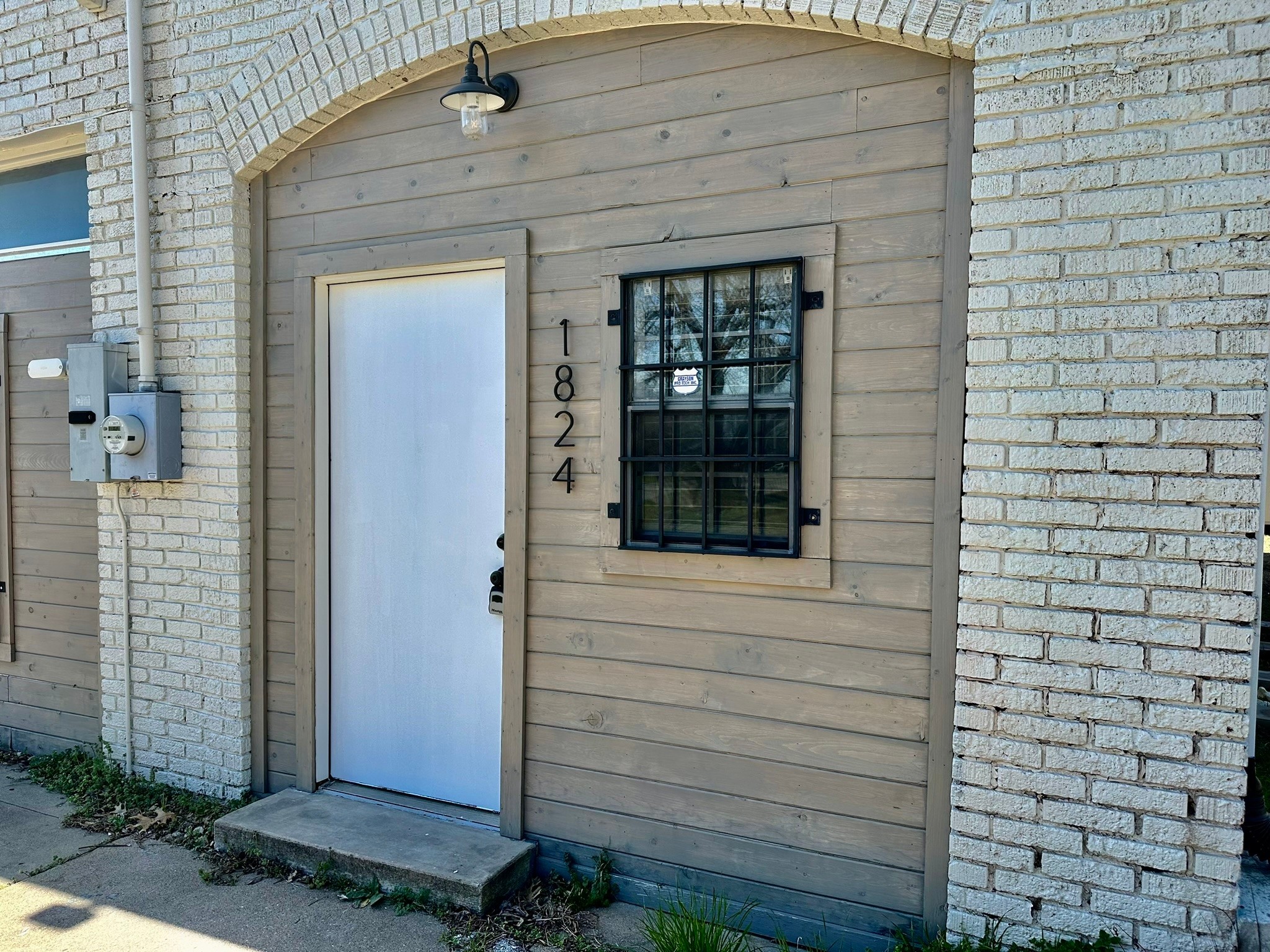1824 S Walnut Street Sherman TX 75090