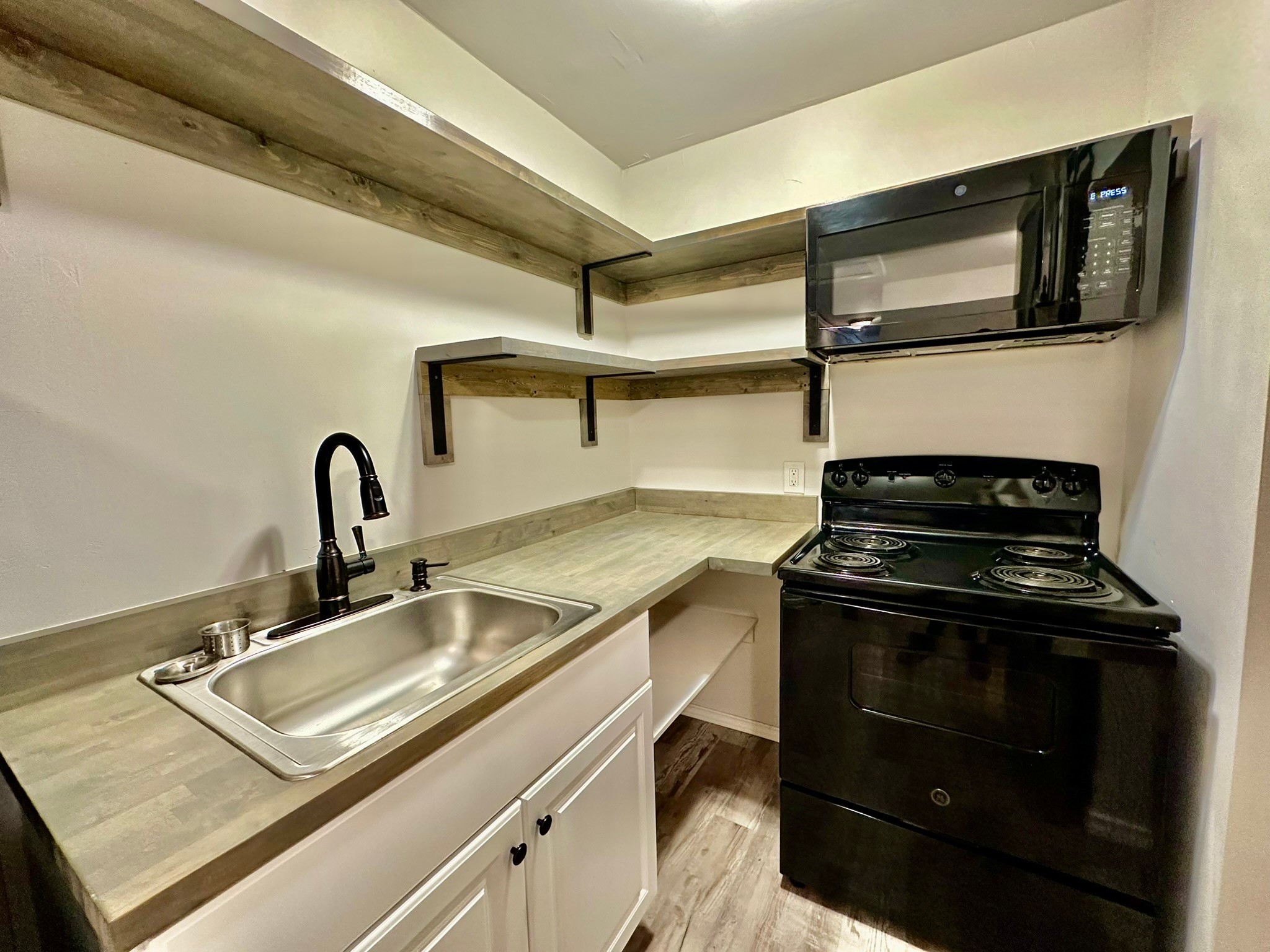 1824 S Walnut Street Sherman TX 75090