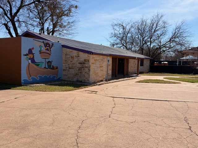 515 W Bridge Street Granbury TX 76048