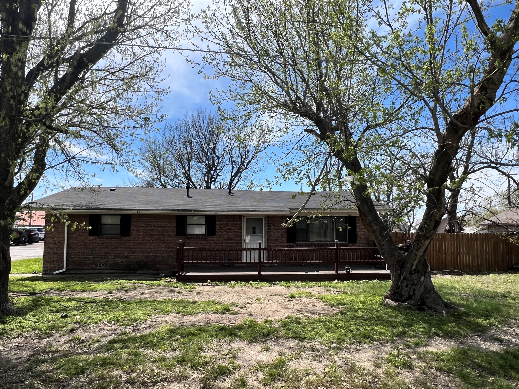105 W Graham Avenue Godley TX 76044
