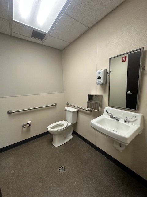 870 NE Loop 286 Paris TX 75460