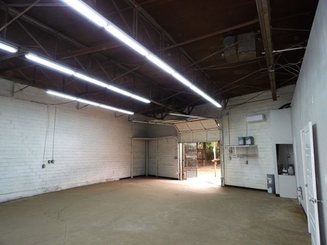 2033 Levee Street Dallas TX 75207