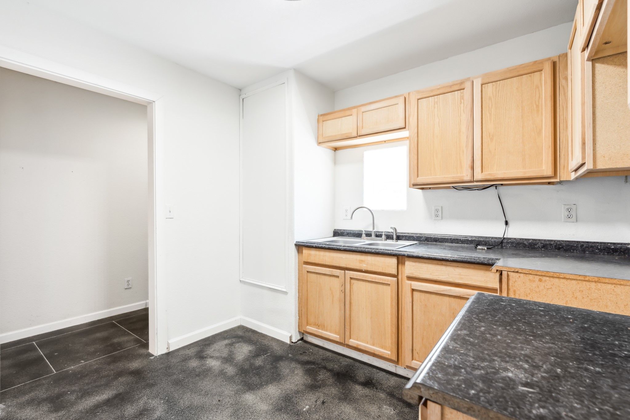 118 W Monroe Street Itasca TX 76055