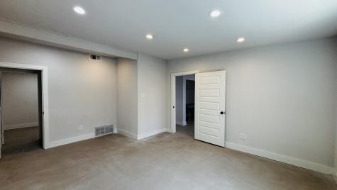 2726 W Mockingbird Lane Dallas TX 75235
