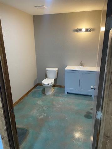 8224 I 35w Frontage Road Alvarado TX 76009