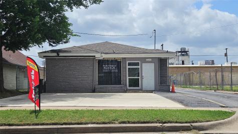 220 W 10th Street Dallas TX 75208