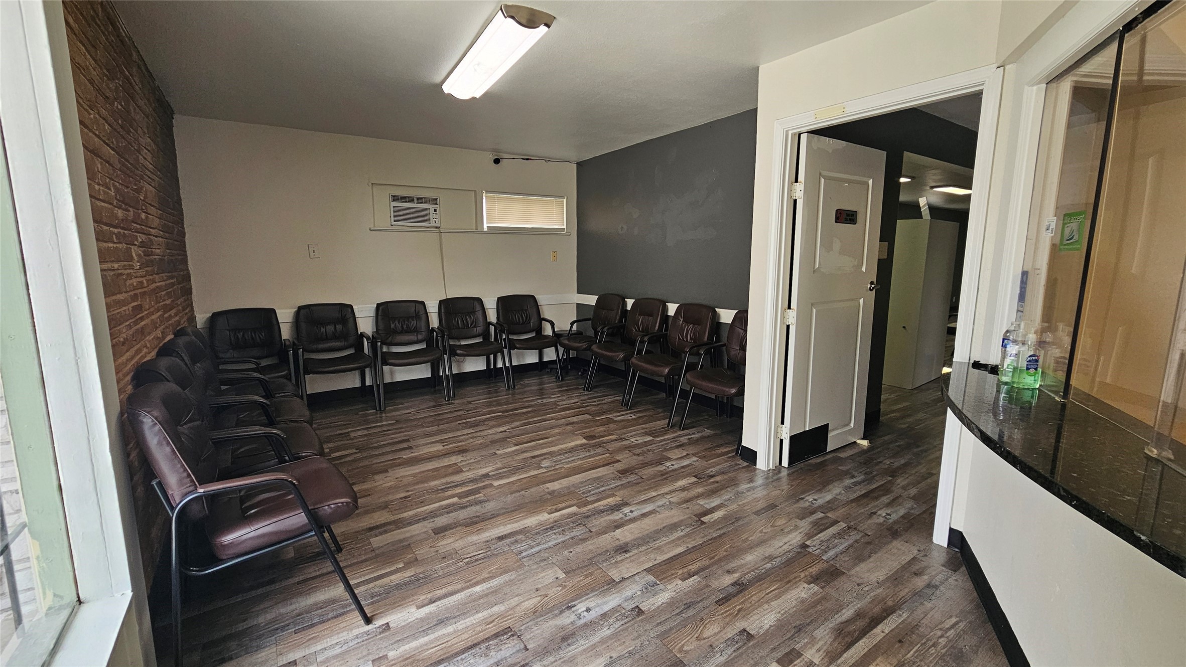 220 W 10th Street Dallas TX 75208