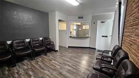 220 W 10th Street Dallas TX 75208