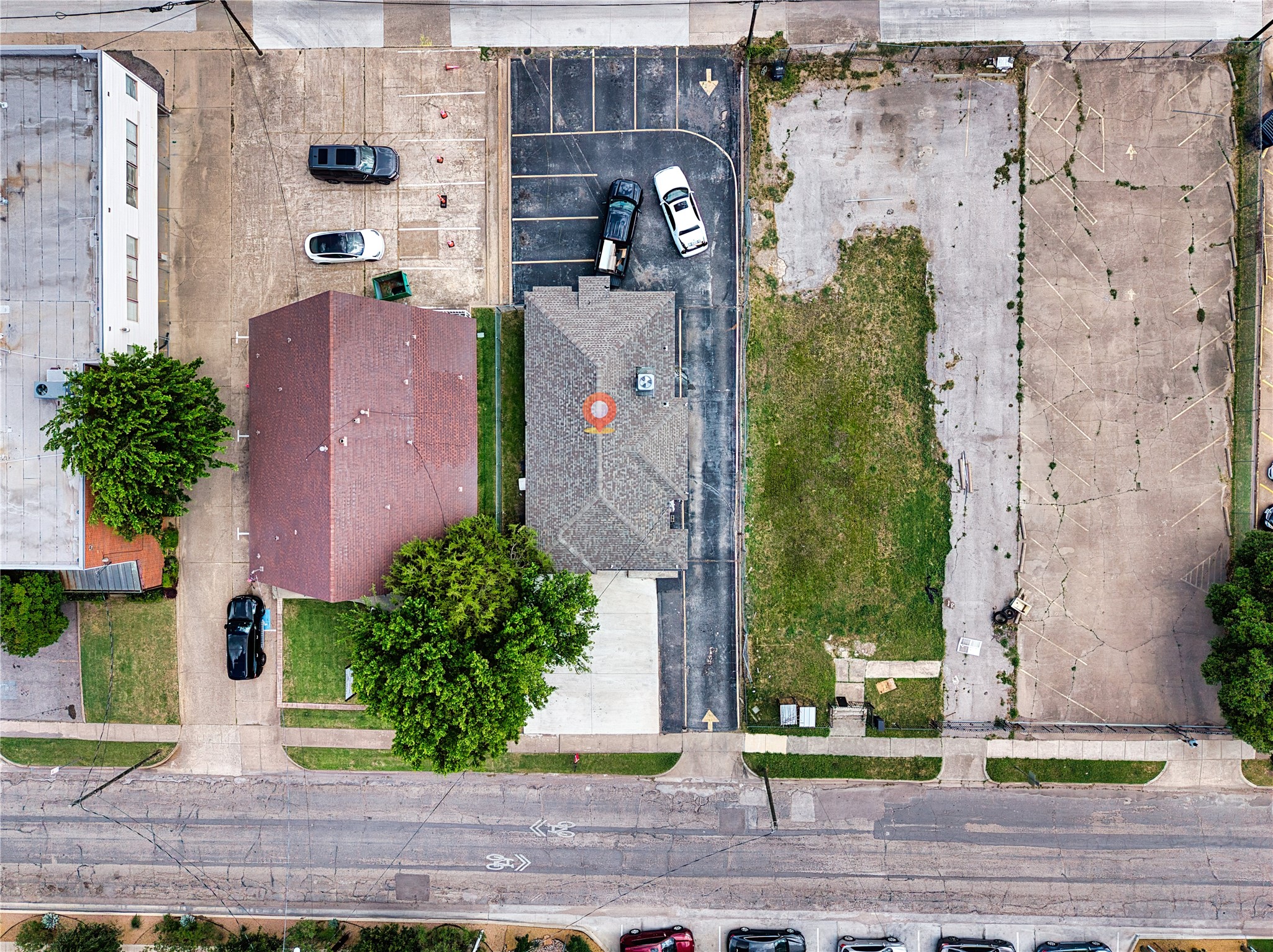 220 W 10th Street Dallas TX 75208